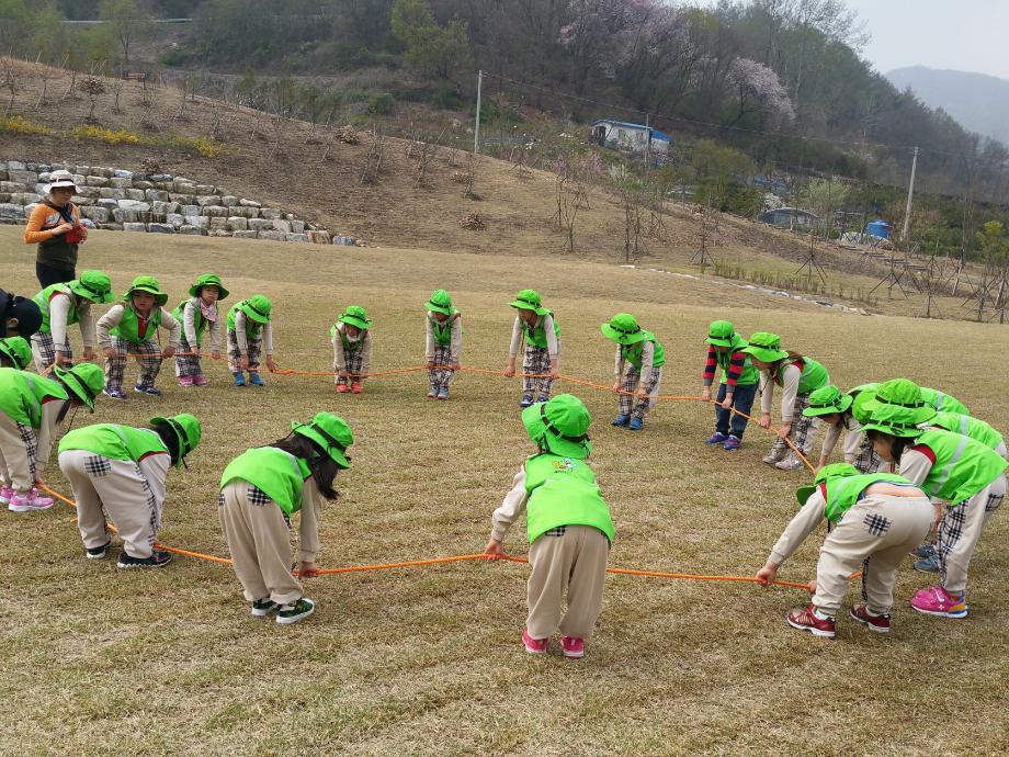 숲에서 뛰어 놀며 인성도‘쑥쑥’